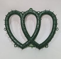 Форма пластмассовая с креплениями. Сердце двойное темно-зеленое.