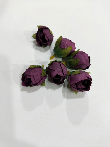 Роза бутон №2 . Ткань  2,5 см . Упаковка 10 шт