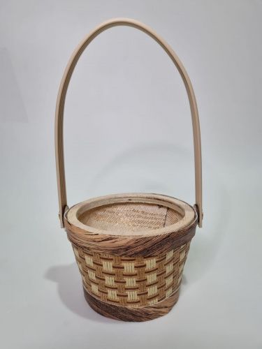 Корзина флористическая. Круглая. Материал: дерево, пластик, кожзам. 