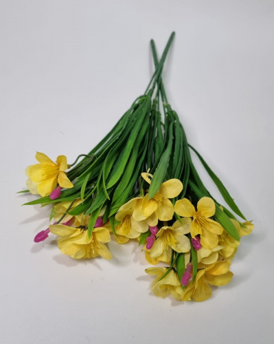 Искусственные цветы. Фрезия. Цвет желтый. Упаковка 2 шт.