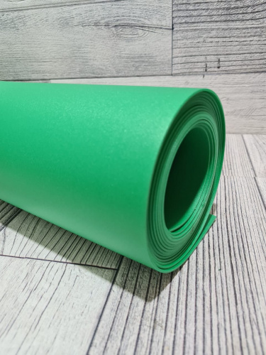 Изолон 2 мм. G445. Ярко-зеленый. Ширина 75 см. Отрез 5 метров. Вес 300 гр.