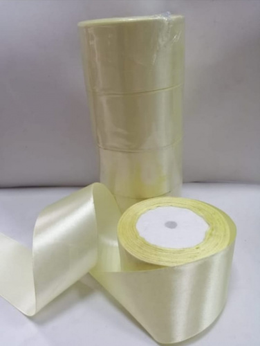 Лента атласная 5 см "Бледно-желтая". Длина 22 метра. Упаковка 4 шт.