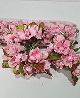 Цветы на ножке с круглой сердцевиной. Цвет розовый. Ткань. Размер цветка 4-4,5 см. Букет 6 цветов.
