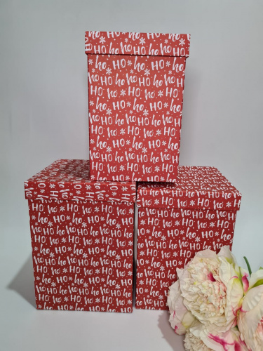 Набор коробок 3в1 .  Ho ho. Прямоугольные.  Размер 18*18*25, 16.5*16.5*24 , 15*15*23 см.