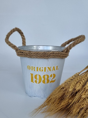 Ведро металлическое малое с ручками из веревки 1982