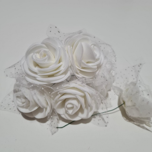 Цветы из фоамирана 4 см с юбочкой из органзы, на металлической ножке. Цвет белый. Букет 6 шт. Цветы из фоамирана 4 см с юбочкой из органзы, на металлической ножке. Цвет белый. Букет 6 шт.
