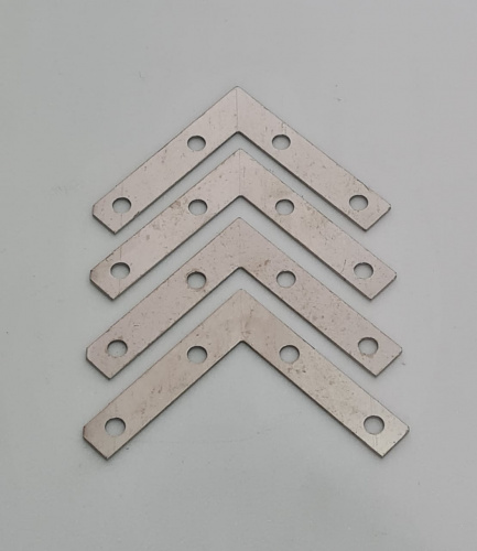 Уголок металлический. Для силового крепления на 4 шурупа. Упаковка 200 шт.Цвет серебро. Длина крыла 5 см. фото 3