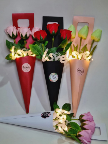 Уголок бумажный флористический. Цвет красный. Упаковка 10 шт.  фото 3