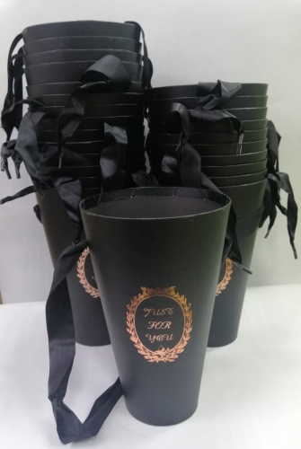 Кашпо конус "черное"