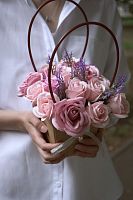 Букет мыльных роз в сумочке. Цвет розовый
