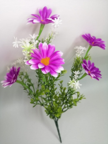 Букет ромашек "сиреневый", высота 39 см, 5 голов, пластик. Упаковка 2 шт.