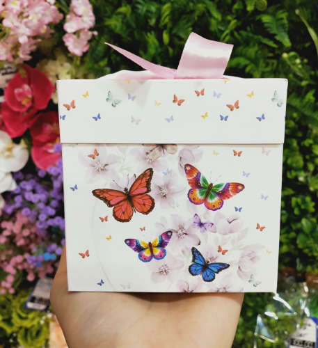 коробка сборная 30*30 см бабочки