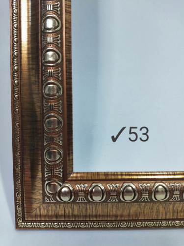 Багет пластик 40*50 .  Цвет золото. Номер ✓53.
