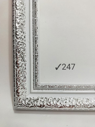 Багет пластик 40*50 см. Цвет серебро с белым. Номер ✓247.