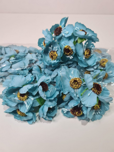 Цветы на ножке. Ткань. Цвет голубой. Размер цветка 4-4,5 см. Упаковка 60 шт.