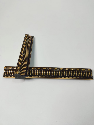 Багет картинный №240. Материал пластик, цена за палку