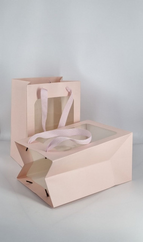 Пакет подарочный прямоугольный с окном. Цвет розовый. Размер S малый фото 2