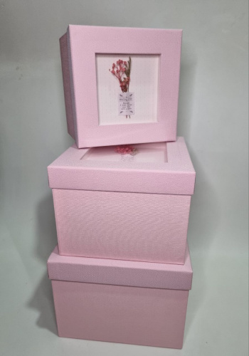 Набор коробок 3в1. С мини букетом из сухоцветов. Цвет розовый.  Материал плотный картон. фото 3