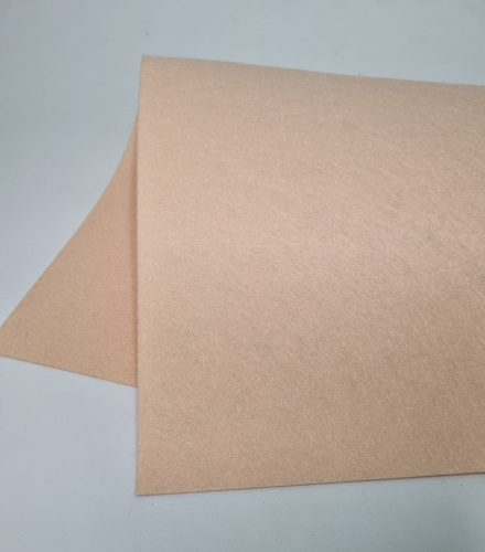 Фетр 2 мм. Цвет бежевый. Размер 40*60 см. Упаковка 10 листов.