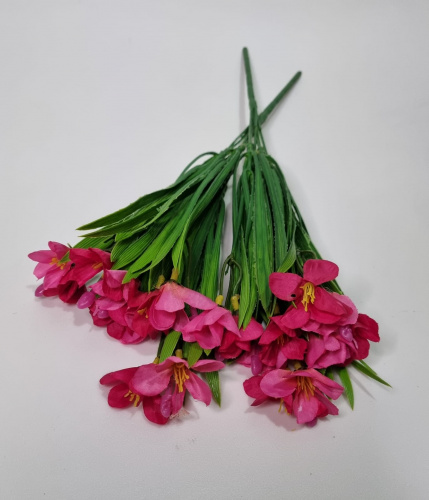 Искусственные цветы. Фрезия. Цвет малиновый. Упаковка 2 шт.