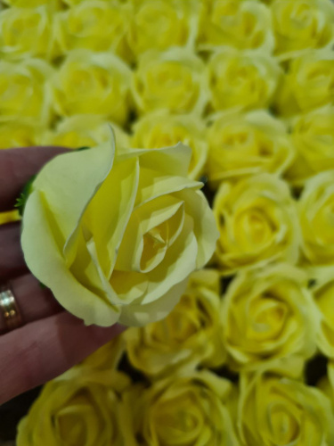 Декоративные розы 3-х слойные. Номер №17 Бутон 5 см. Искусственные фото 2