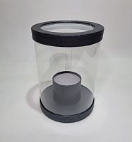 Коробка круглая прозрачная, с внутренним стаканом. Цвет чёрный.