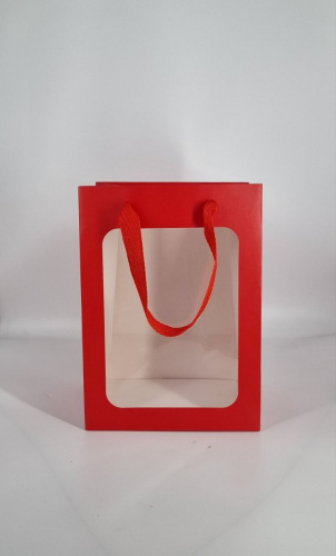 Пакет подарочный прямоугольный с окном. Цвет красный. Размер S малый