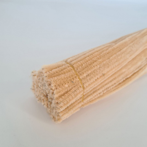 Синельная проволока кремовая. Размер: длина 30 см диаметр 0,5 см. 