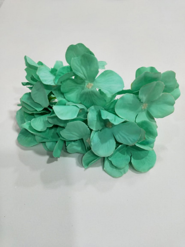 Гортензия крупная №6. Диаметр 14см. 27 голов. Упаковка 5 шт.Цвет светло-зеленыйТкань